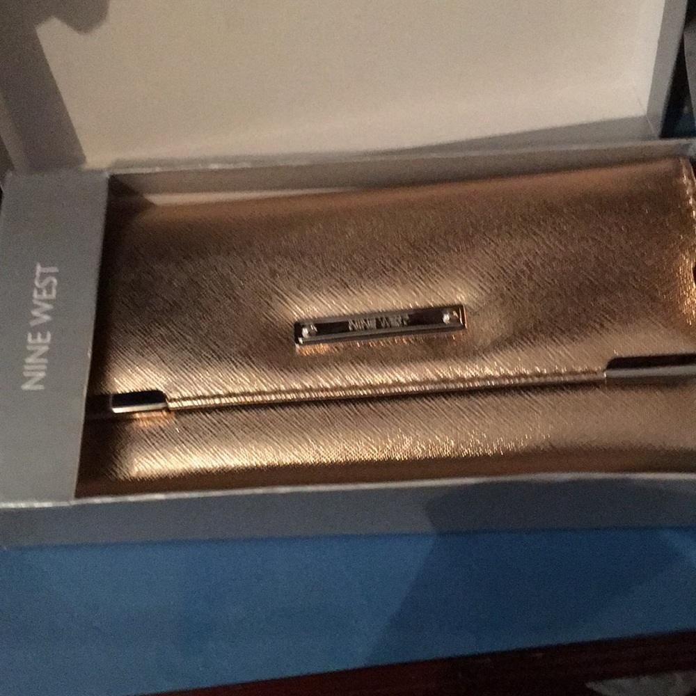 Nine West wallet